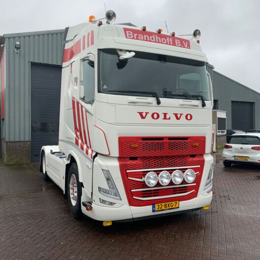 somethingheicJezLBO.jpg Aflevering Brandhoff Transport BV