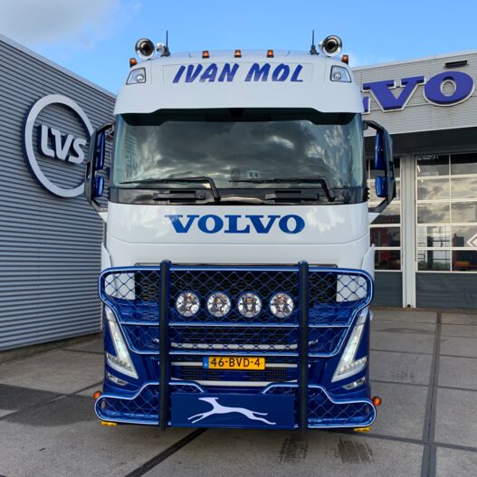 somethingsomethingQ0t2xe Aflevering Ivan Mol Transport