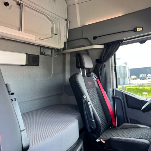 Renault Trucks T High 28