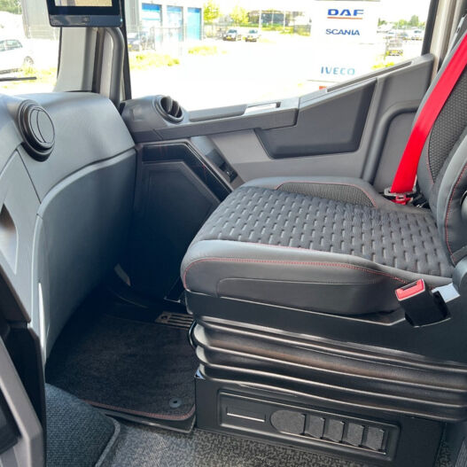 Renault Trucks T High 25