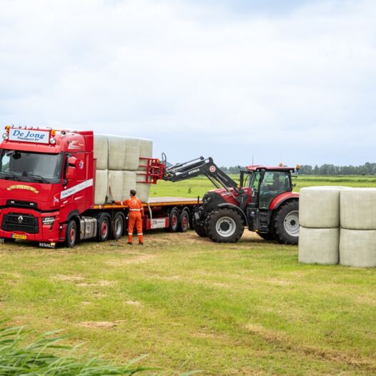 Aflevering De Jong Transport 