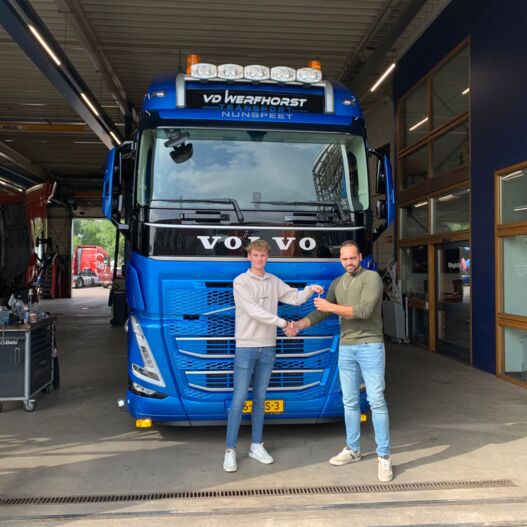somethingsomethingbxRobu Aflevering Van de Werfhorst Transport