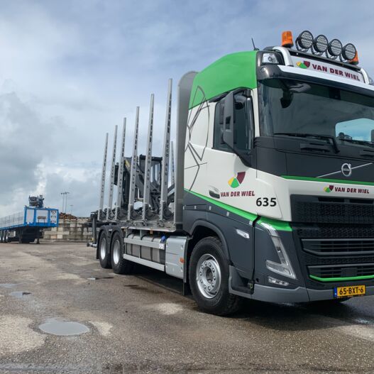 somethingsomethingGUR9bK Aflevering van der Wiel Transport B.V.