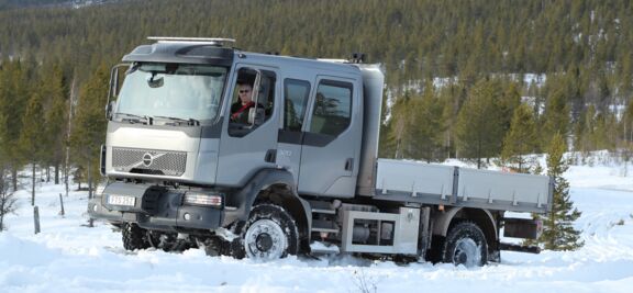 Volvo FL 4x4 (1) Vernieuwde Volvo FL 4x4 sterker dan ooit voor veeleisende taken