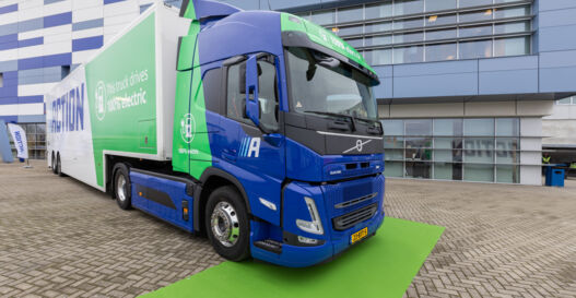 LVS-Trucks-Action-Volvo-FM-Electric