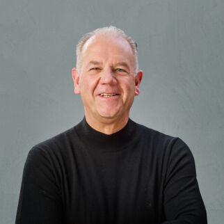 Fedor Van Oostveen - LVS Bedrijfswagens - LVS Trucks Fedor Van Oostveen - LVS Bedrijfswagens - LVS Trucks