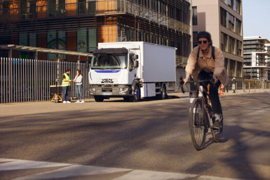 LVS_Renault_Trucks_E-Tech_D_in_the_city