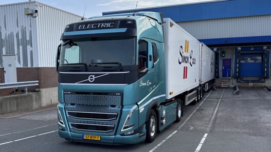 simon-loos-test-50-tons-volvo-fh-electric-als-lzv-2 simon-loos-test-50-tons-volvo-fh-electric-als-lzv-2