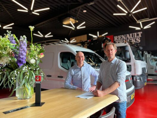 Ondertekening aanbesteding Gemeente Hoorn Ondertekening aanbesteding Gemeente Hoorn