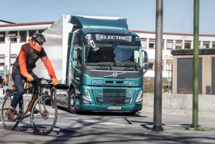 volvo-fm-met-lcs-botswaarschuwing