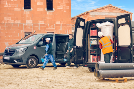 Renault-Trafic_by-Renault-Trucks_LVS-Bedrijfswagens (1)