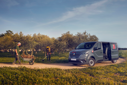 Renault-Trafic_by-Renault-Trucks_LVS-Bedrijfswagens (6)