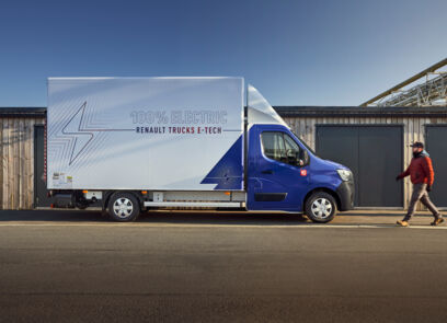 LVS-Renault-Master-E-Tech-chassis-cabine-met-bakwagen-opbouw-zijkant